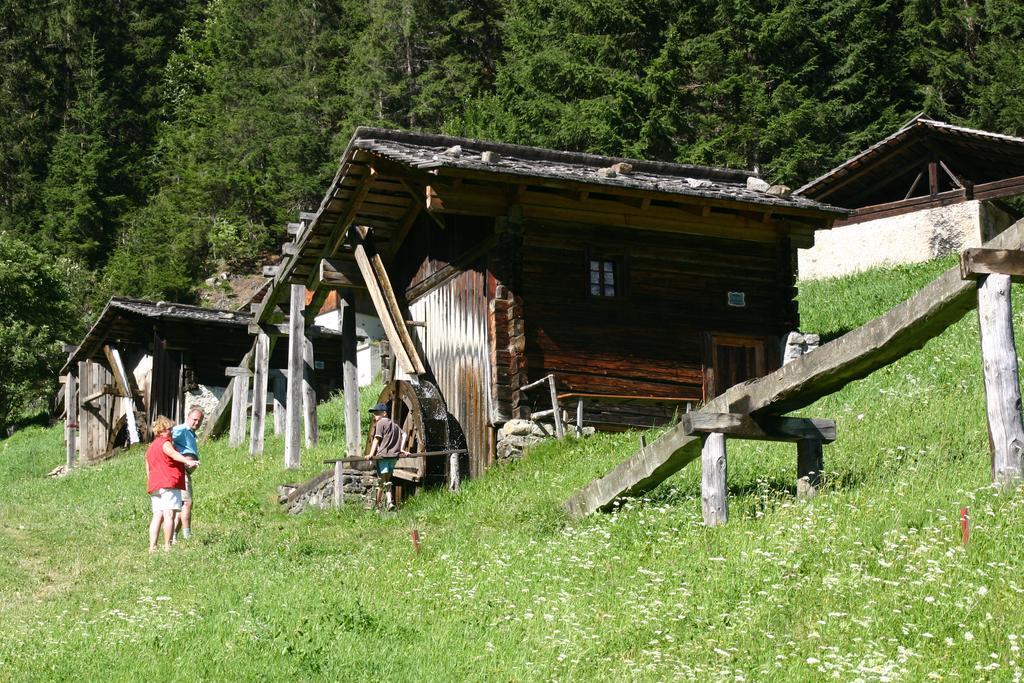 Bauernhof Im Wiesengrund Maria Luggau Exterior foto