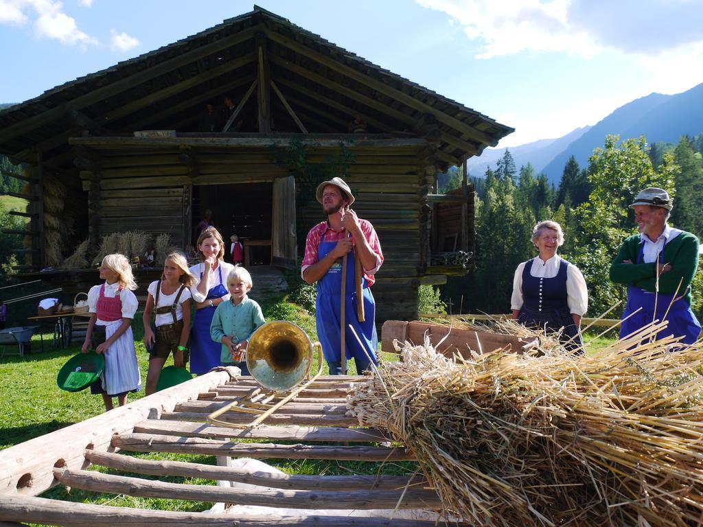 Bauernhof Im Wiesengrund Maria Luggau Exterior foto