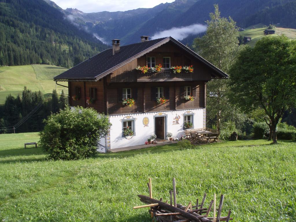 Bauernhof Im Wiesengrund Maria Luggau Exterior foto